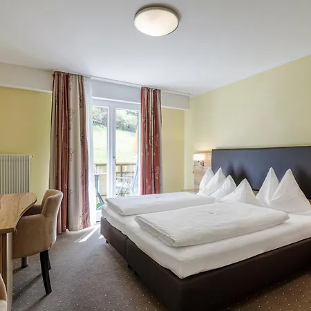 Hotel Mitlechnerhof Scena Esterno foto