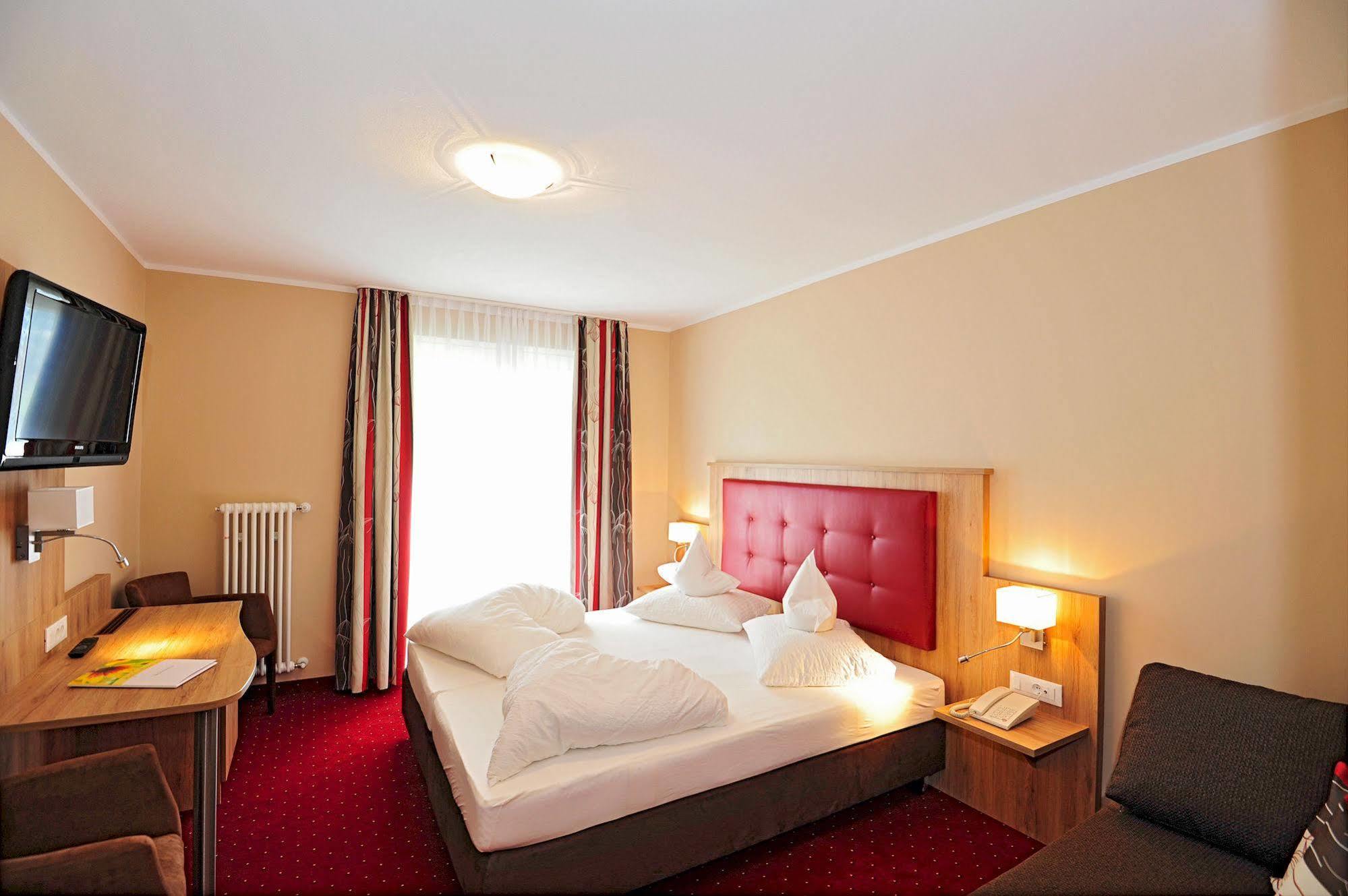 Hotel Mitlechnerhof 3*